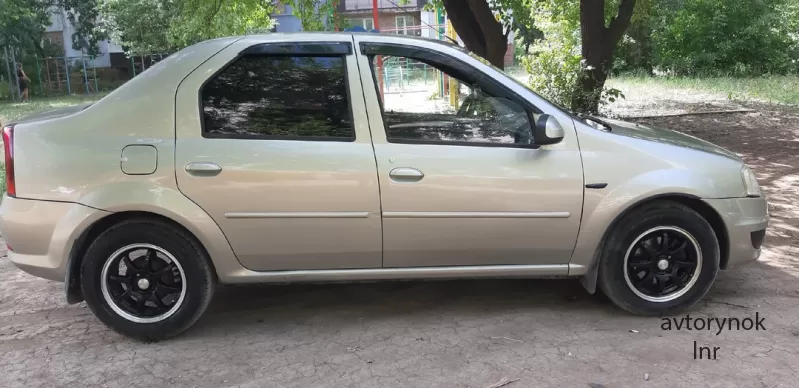 Продам Renault Logan 2 2013 года