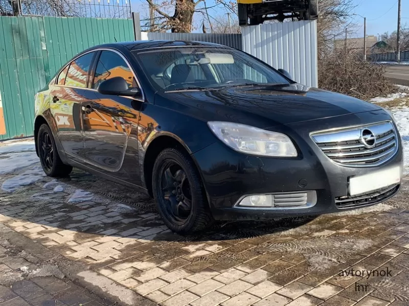 Продам Opel Insignia 2011 год