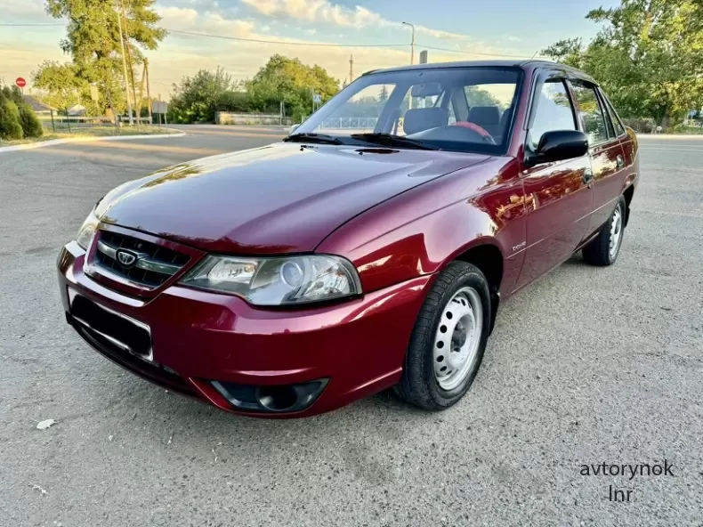 Продам Daewoo Nexia 2010год