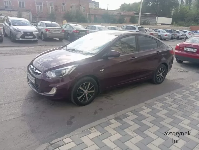 Продам Hyundai Solaris 2012 г