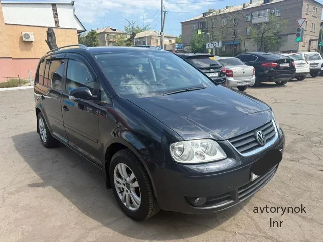 Продам Volkswagen Touran 2006 года