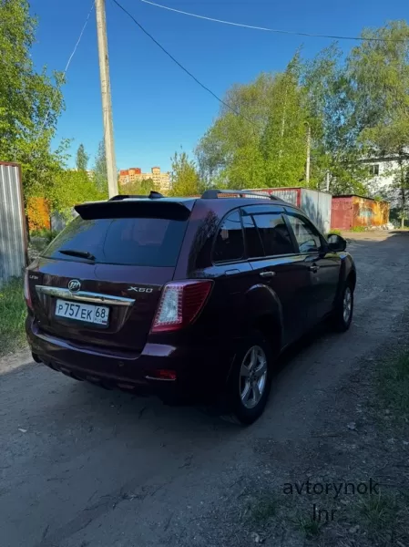 Продам автомобиль Лифан Х60 2012 года